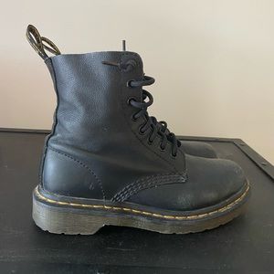 Dr. Martens 1460 Pascal boot